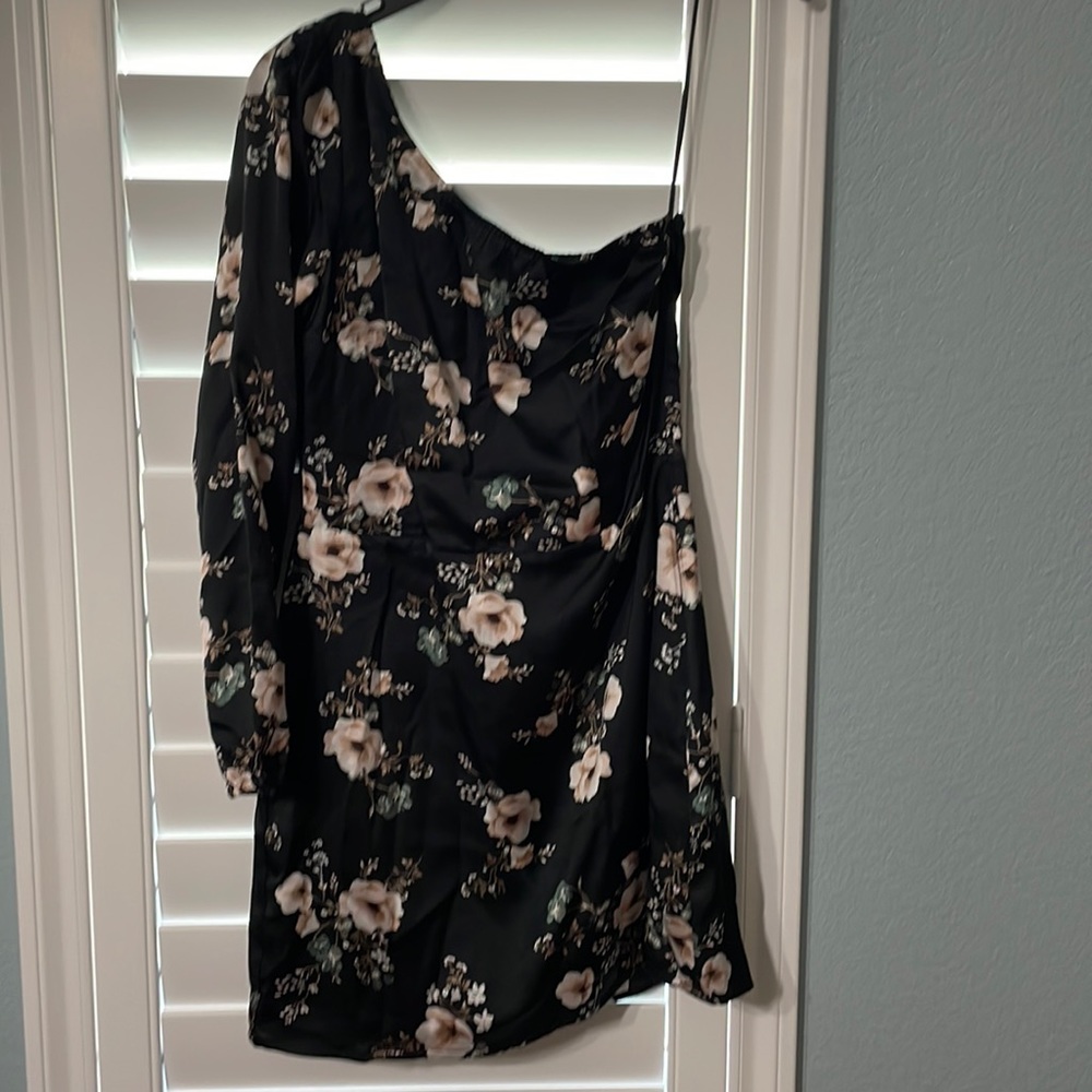 black floral one shoulder abercrombie dress size small